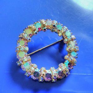Vintage Weiss Aurora Borealis circle brooch pin